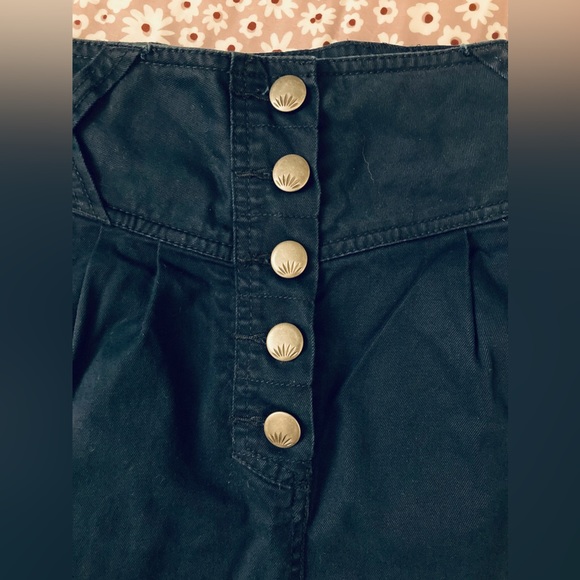 Silence & Noise high waisted navy blue skirt - Picture 3 of 12